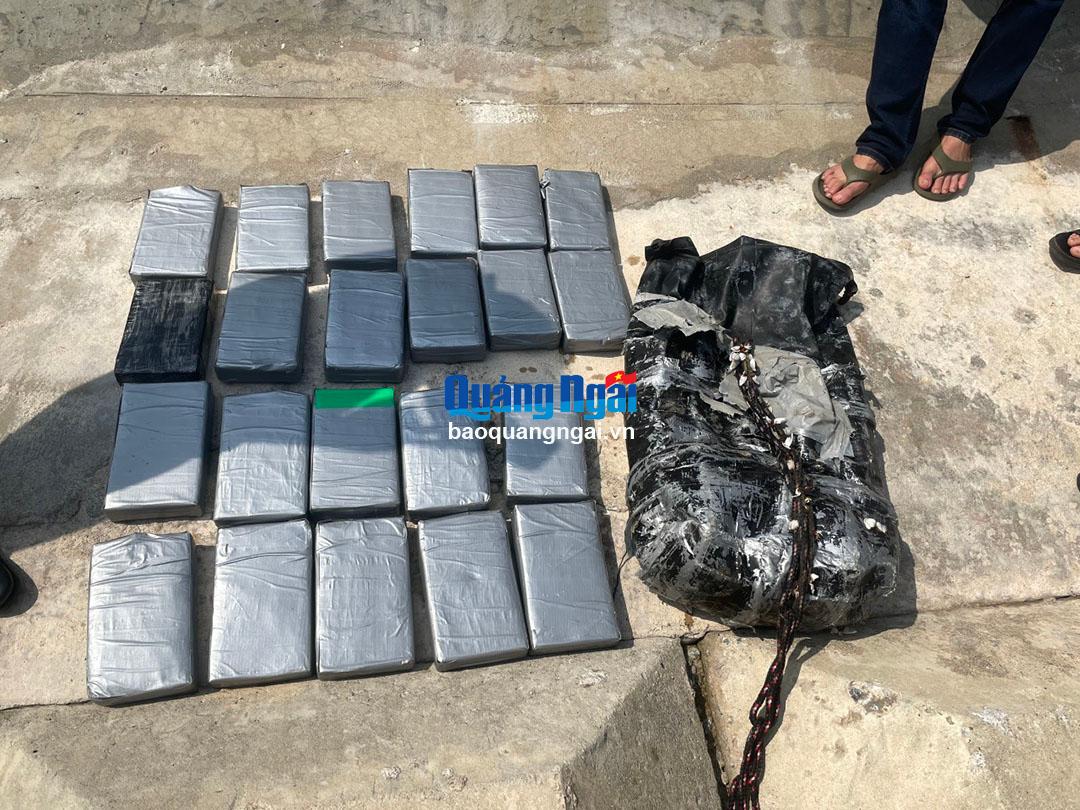 Gần 30 kg ma túy trôi vào đảo Lý Sơn
