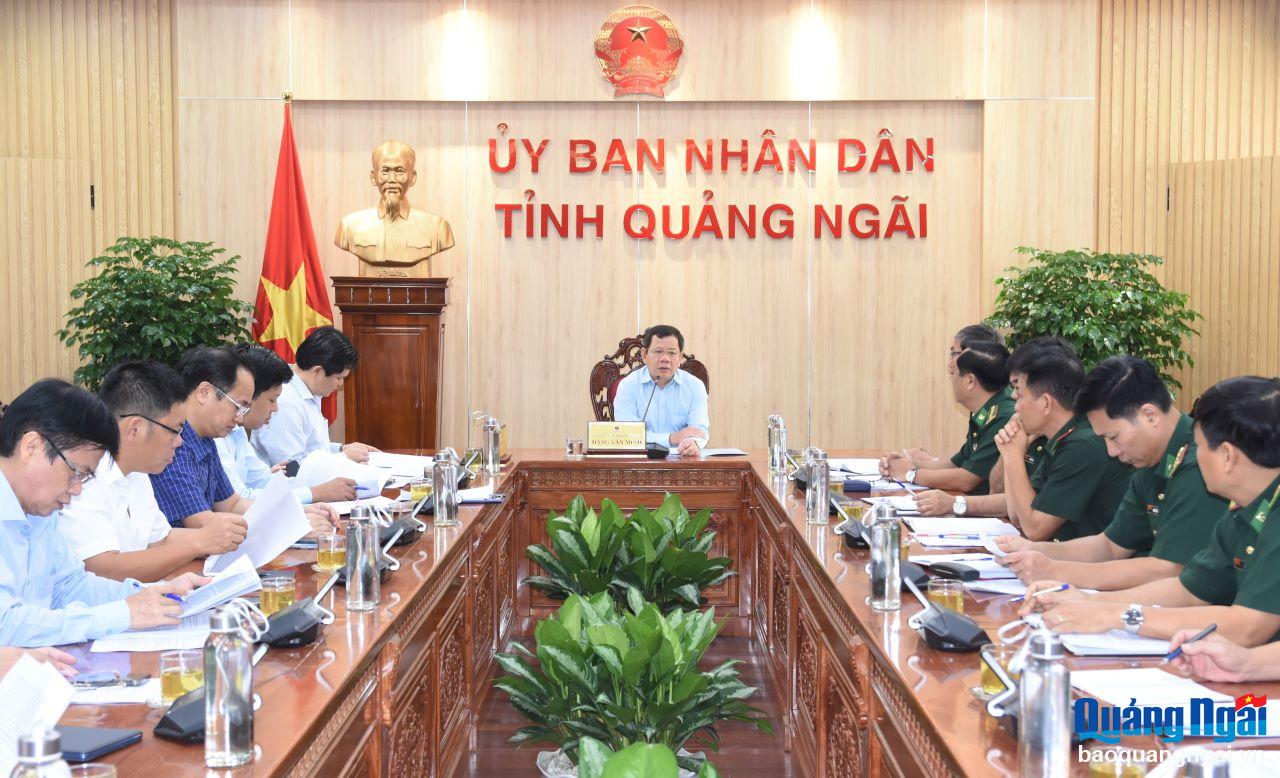 Chủ tịch UBND tỉnh Đặng Văn Minh làm việc với Bộ Chỉ huy Bộ đội Biên phòng tỉnh