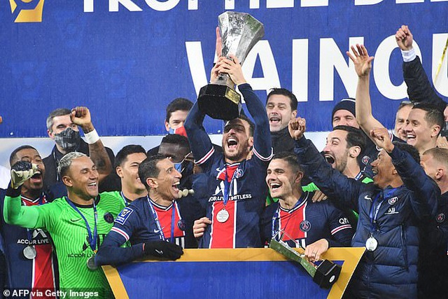 Neymar tỏa sáng, tân HLV Pochettino giành danh hiệu đầu tiên cùng PSG