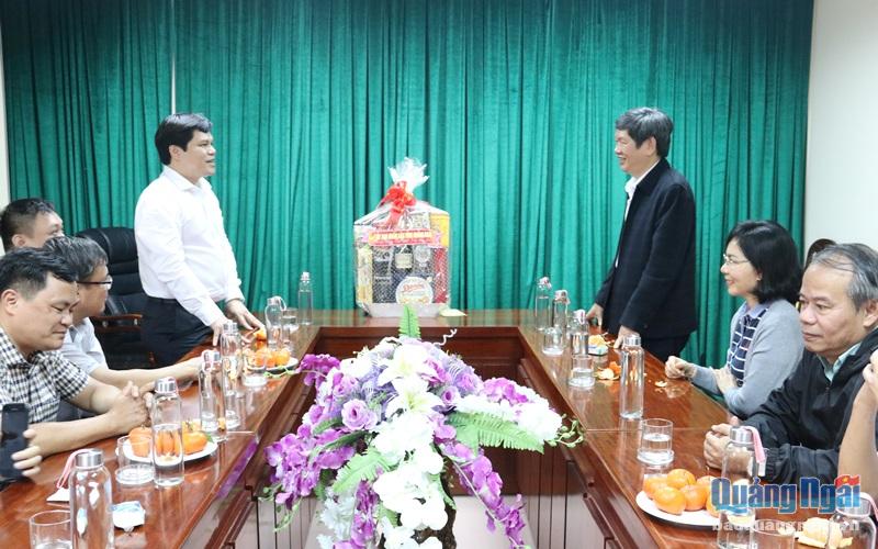Phó Chủ tịch UBND tỉnh Trần Phước Hiền thăm, chúc Tết các đơn vị tại Đà Nẵng và Quảng Nam