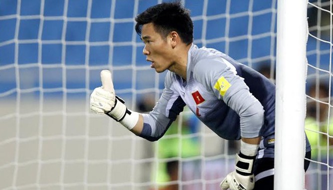 HLV Park Hang Seo gọi bổ sung thủ môn Nguyên Mạnh lên tuyển Việt Nam