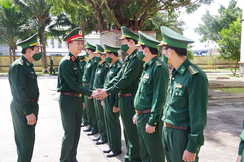 Bộ Quốc phòng kiểm tra công tác sẵn sàng chiến đấu tại BĐBP tỉnh