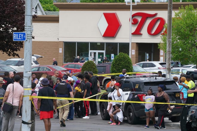 Xả súng trong siêu thị ở New York, ít nhất 10 người thiệt mạng